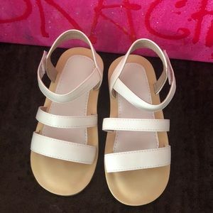Girls White Sandals BNNW